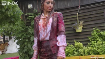 Eating In Secret Gets This Girl Gunged Screencap 48 on sinx.preview.netperv.com