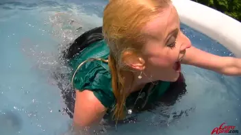 Leony vs. Kate: Wetlook Catfight! Screencap 58 on sinx.preview.netperv.com