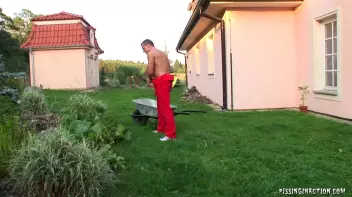 The Landscaper Screencap 1 on sinx.preview.netperv.com