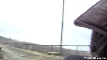 The Right Side Of The Tracks Screencap 88 on sinx.preview.netperv.com