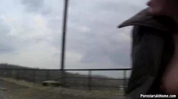 The Right Side Of The Tracks Screencap 99 on sinx.preview.netperv.com