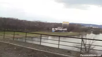 The Right Side Of The Tracks Screencap 2 on sinx.preview.netperv.com