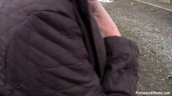 The Right Side Of The Tracks Screencap 5 on sinx.preview.netperv.com