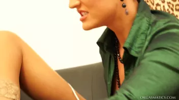 Tearing Into Pussies And Blouses Screencap 10 on sinx.preview.netperv.com