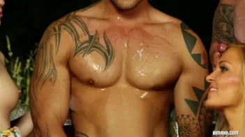 Good Times Pile Of Bi Screencap 74 on sinx.preview.netperv.com