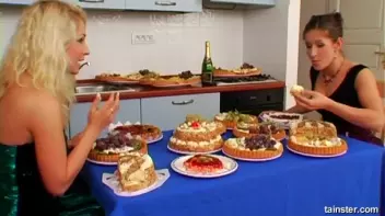 Anniversary Party Food Fight Screencap 5 on sinx.preview.netperv.com