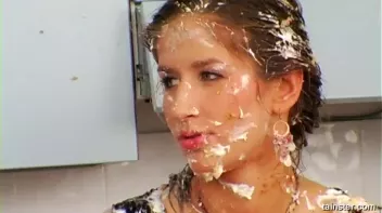 Anniversary Party Food Fight Screencap 57 on sinx.preview.netperv.com