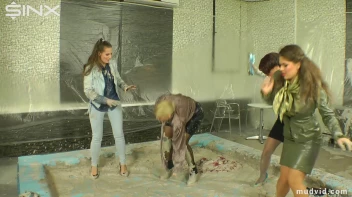 Sexy Ladies Get Wet and Messy In The Mud Screencap 17 on sinx.preview.netperv.com