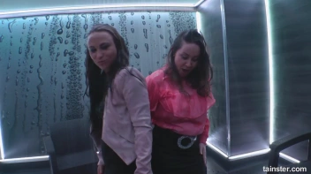 Titty Shakin' Shower Time Screencap 16 on sinx.preview.netperv.com