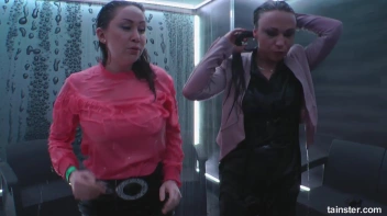 Titty Shakin' Shower Time Screencap 27 on sinx.preview.netperv.com