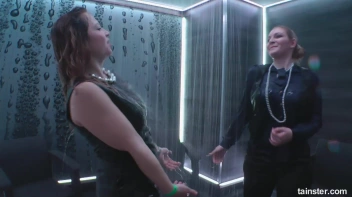 Titty Shakin' Shower Time Screencap 45 on sinx.preview.netperv.com