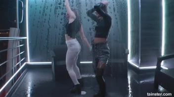 Titty Shakin' Shower Time Screencap 6 on sinx.preview.netperv.com