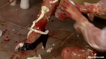Piano Prankster Gets HerJust Desserts Screencap 52 on sinx.preview.netperv.com