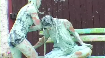 Sloppy Goo Catfight Screencap 62 on sinx.preview.netperv.com
