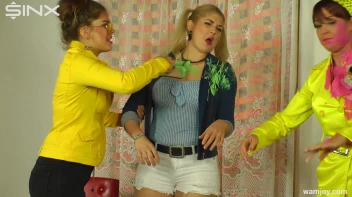 Let the Wet and Messy Paint Games Begin! Screencap 11 on sinx.preview.netperv.com