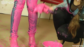 Let the Wet and Messy Paint Games Begin! Screencap 48 on sinx.preview.netperv.com