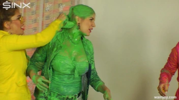 Let the Wet and Messy Paint Games Begin! Screencap 58 on sinx.preview.netperv.com