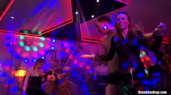 Valentine's Day Vaginas Part 6 - Shower Cam Screencap 95 on sinx.preview.netperv.com