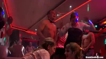 Valentine's Day Vaginas Part 6 - Shower Cam Screencap 36 on sinx.preview.netperv.com