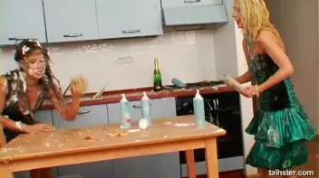 Anniversary Party Food Fight Screencap 98 on sinx.preview.netperv.com