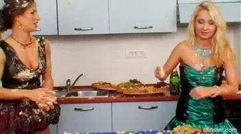 Anniversary Party Food Fight Screencap 39 on sinx.preview.netperv.com