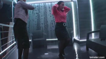 Titty Shakin' Shower Time Screencap 19 on sinx.preview.netperv.com