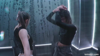 Titty Shakin' Shower Time Screencap 4 on sinx.preview.netperv.com