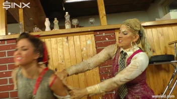 Two hot girls get messy with cake Screencap 44 on sinx.preview.netperv.com