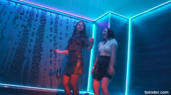 What a Glorious Feelin' Dancing In The Rain Screencap 13 on sinx.preview.netperv.com