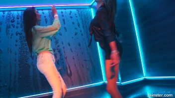 What a Glorious Feelin' Dancing In The Rain Screencap 42 on sinx.preview.netperv.com