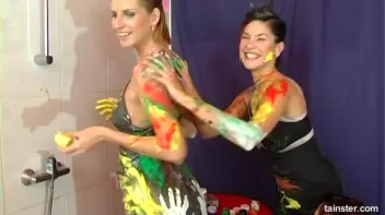 Crazy Color Combinations On These Chicks Screencap 13 on sinx.preview.netperv.com