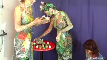 Crazy Color Combinations On These Chicks Screencap 46 on sinx.preview.netperv.com