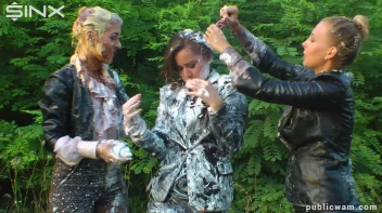 Cuties Food Fight On The Way To Work - Part 2 Screencap 26 on sinx.preview.netperv.com