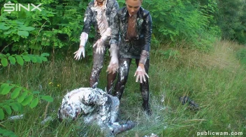 Cuties Food Fight On The Way To Work - Part 2 Screencap 44 on sinx.preview.netperv.com