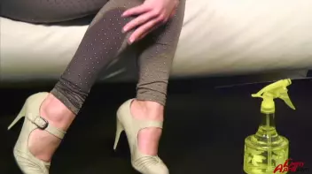 Stylishly Wet Solo Toy Bang Screencap 13 on sinx.preview.netperv.com