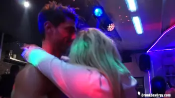 International Summer Lovin' Part 3 - Hardcore Cam Screencap 32 on sinx.preview.netperv.com