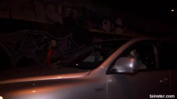 Street Prostitute Pissing Action Screencap 5 on sinx.preview.netperv.com