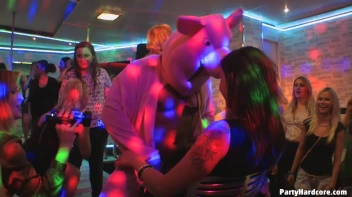 Party Hardcore Gone Crazy Vol. 10 Part 5 - Cam 2 Screencap 38 on sinx.preview.netperv.com