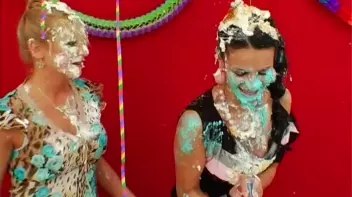 Cream and Fruit Pie Disaster! Screencap 24 on sinx.preview.netperv.com