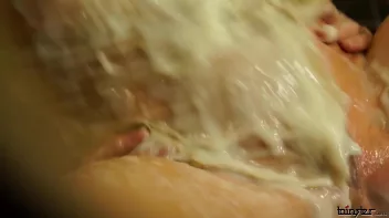 Sharka Blue Covered In White Screencap 56 on sinx.preview.netperv.com