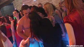 Party Hardcore Gone Crazy Vol. 13 Part 2 - Cam 2 Screencap 10 on sinx.preview.netperv.com
