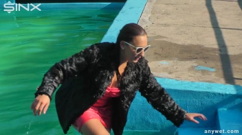 Waterpark Fun For Fully Clothed Brunette Babe Screencap 52 on sinx.preview.netperv.com
