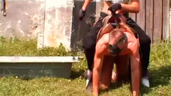 Trainer Breaks In Her Man Horse Screencap 90 on sinx.preview.netperv.com