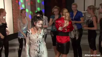 Slippin' and Slidin' Mud Satisfaction Screencap 1 on sinx.preview.netperv.com