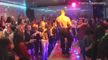 Party Hardcore Gone Crazy Vol. 15 Part 1 - Cam 4 Screencap 34 on sinx.preview.netperv.com