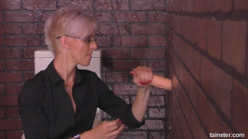 MILF Takes Gooey Dildo In Doggystyle Screencap 7 on sinx.preview.netperv.com