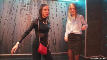 They Love It Wet and Frisky! Screencap 2 on sinx.preview.netperv.com