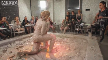 Muddy Wrestling: Jean Dreams Lola vs. Jesica Screencap 17 on sinx.preview.netperv.com