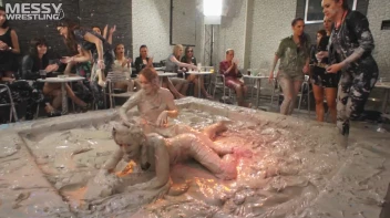 Muddy Wrestling: Jean Dreams Lola vs. Jesica Screencap 29 on sinx.preview.netperv.com