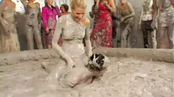 Tit-to-Tit Mud Combat! Screencap 20 on sinx.preview.netperv.com